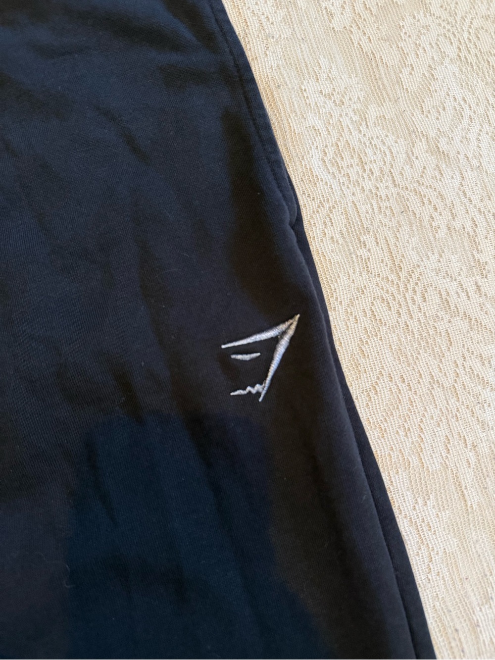 Gymshark men’s crest joggers - Picture 4 of 10